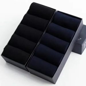 Luxurious black solid cologne gift box with magnetic closure, ideal for premium perfume storage and presentation, perfect for special occasions and elegant gifting.